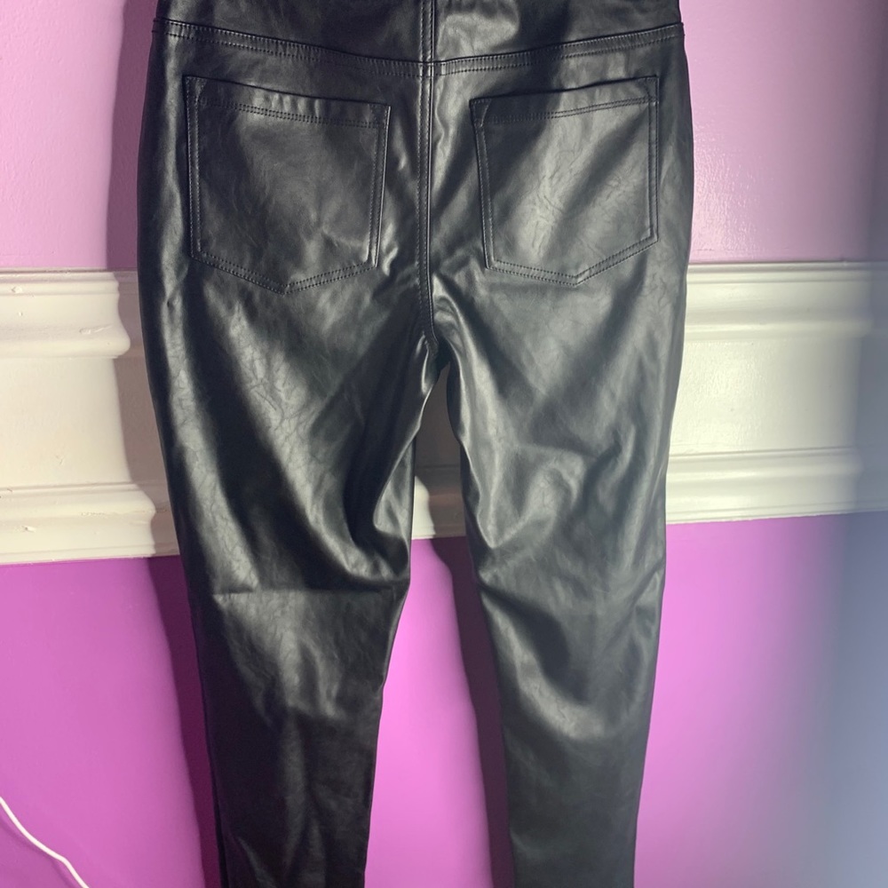Black leather pants - Picture 2 of 2